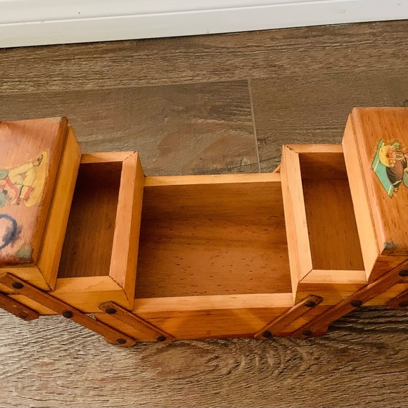 Vintage Handmade Wooden Serving Box - Picture 11 of 14